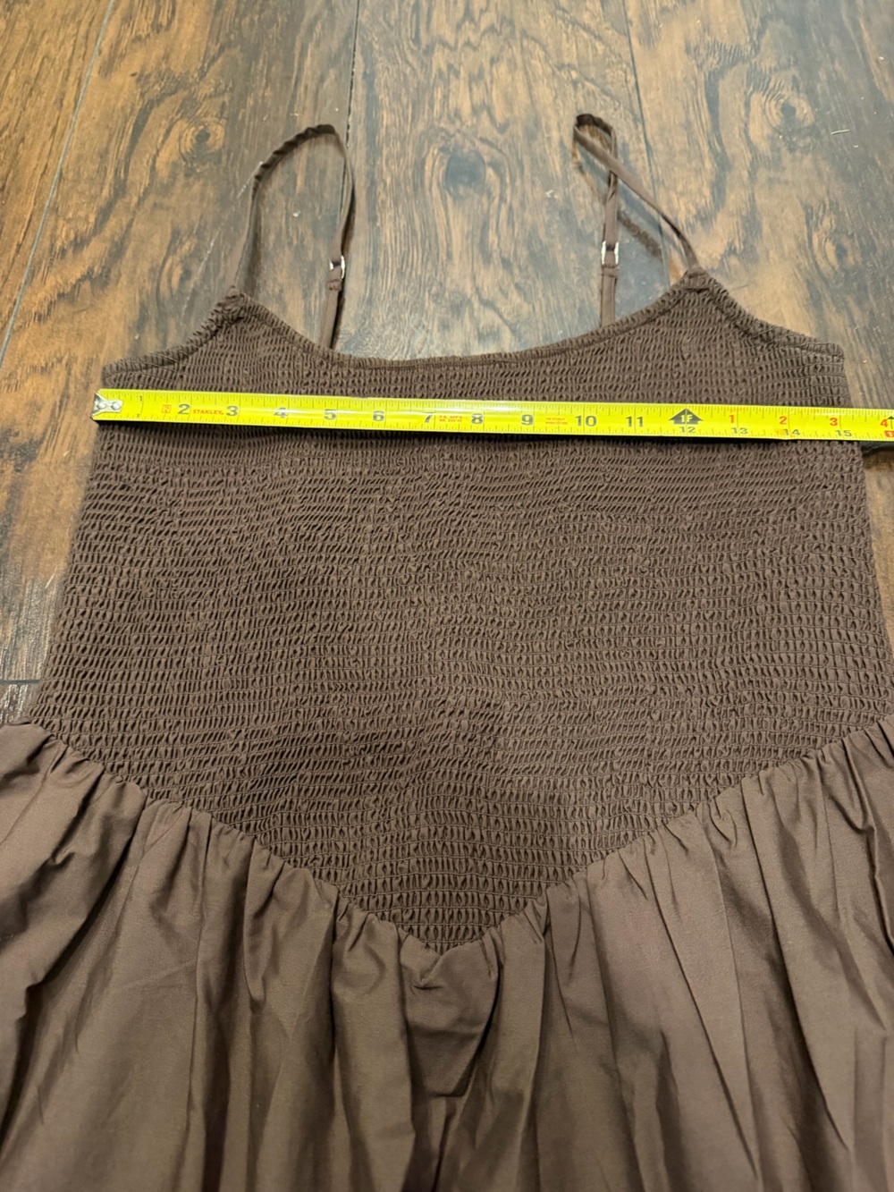 Abercrombie & Fitch Sydney Smocked Dipped-Waist Midi Dress - Brown - Picture 5 of 8